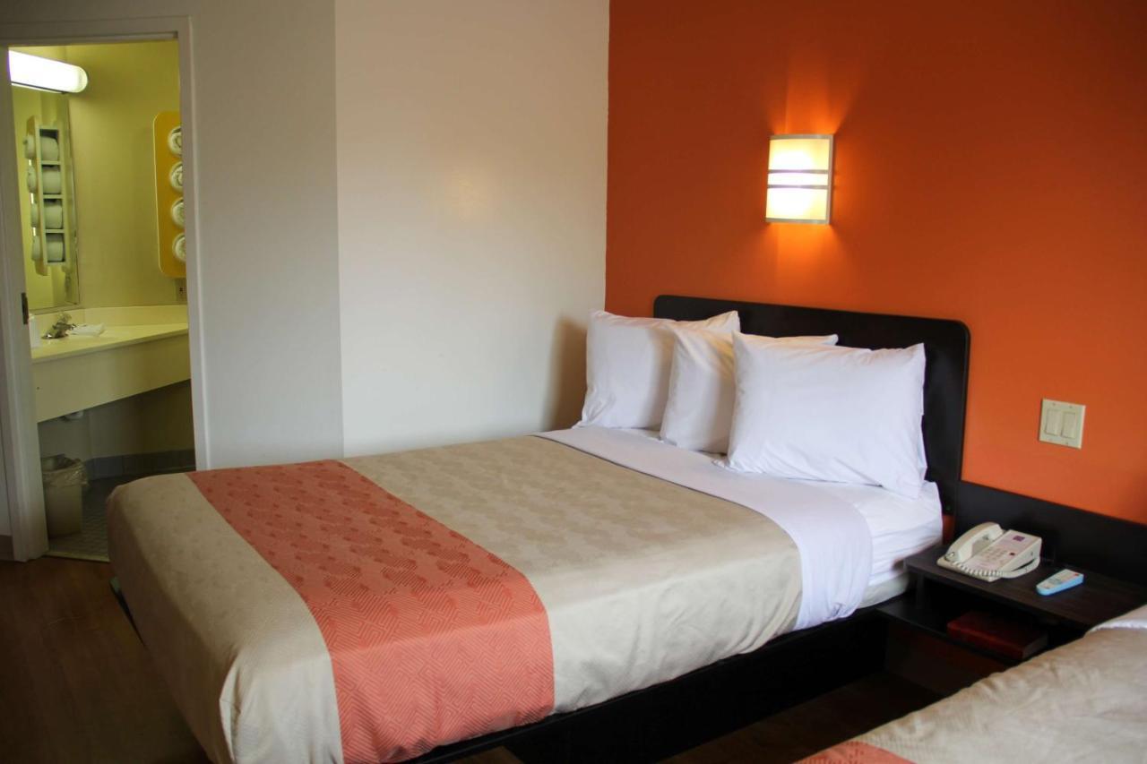 6-milan, Oh - Sandusky Hotel Milan